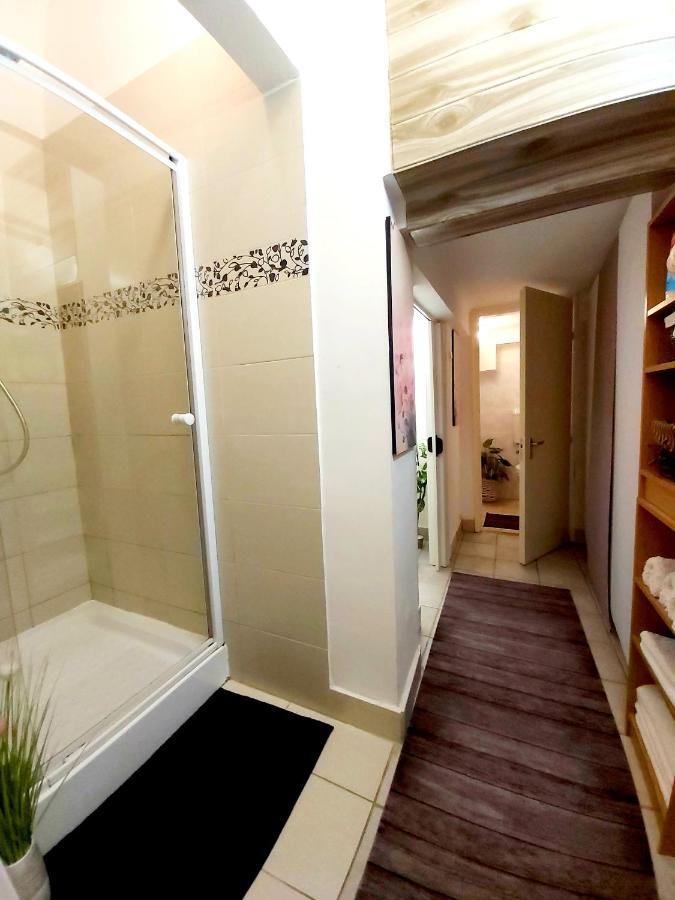 דירות Nora Studio Apartman - אגר מראה חיצוני תמונה